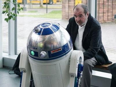    R2-D2   