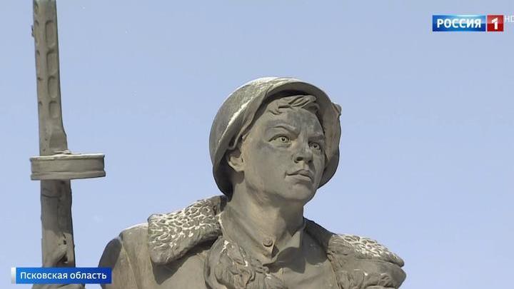  hero soviet union alexander matrosov legendary sacrifice 