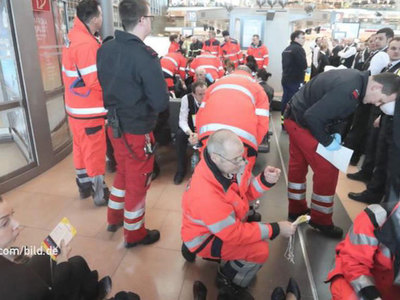 Аэропорт Гамбурга закрыли после отравления 50 человек неизвестным веществом