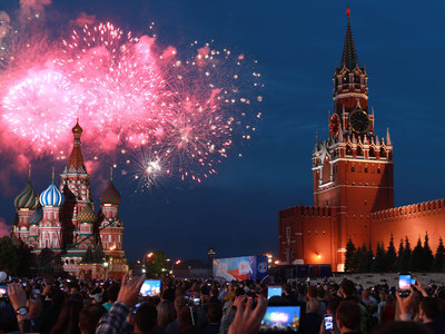 США впервые за 25 лет не поздравили посольство РФ с Днем России