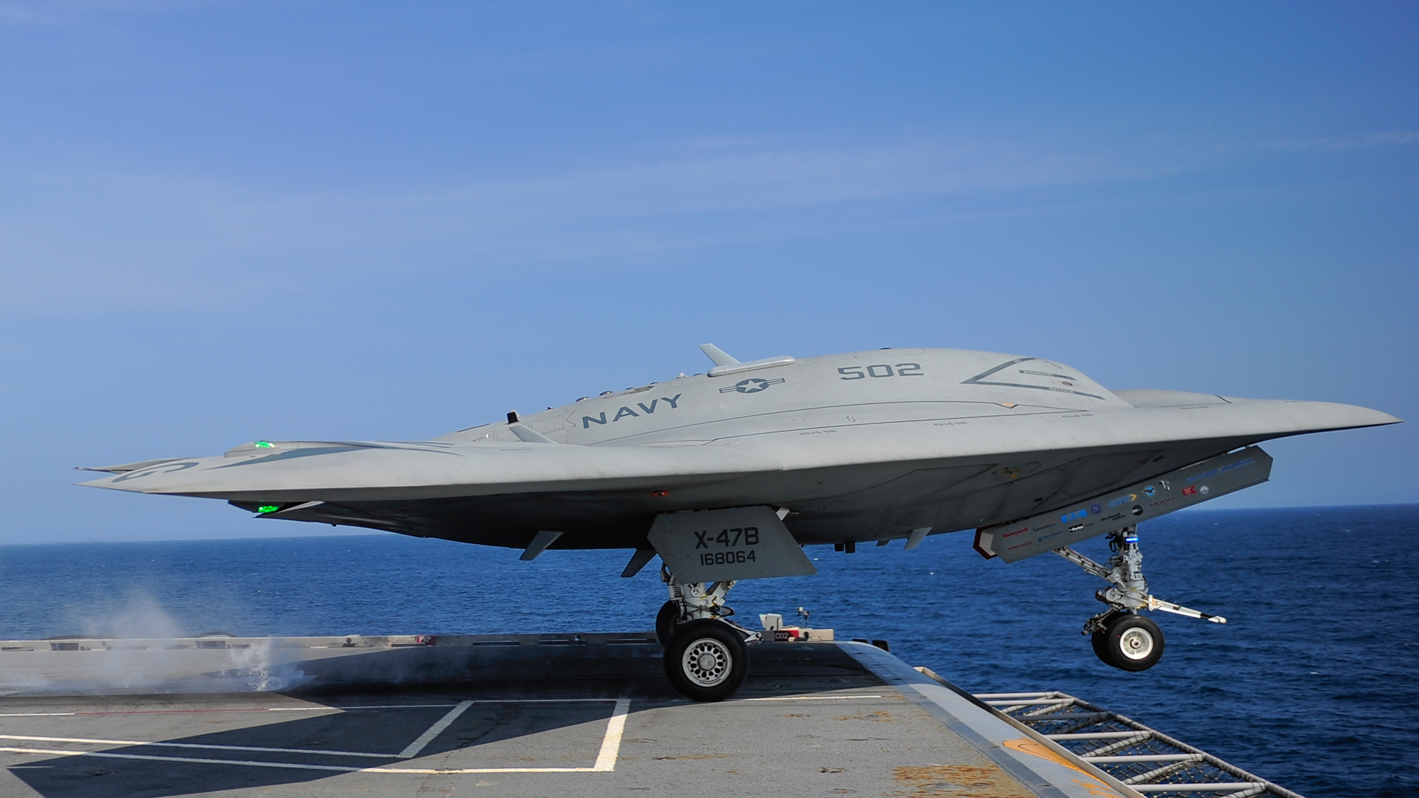 Х 47. Беспилотный самолет x-47b. Northrop Grumman x-47b. БПЛА США X-47b. X-47 беспилотник.