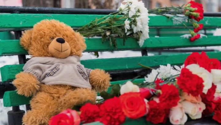 Кемеровские власти продолжат помогать семьям погибших в 