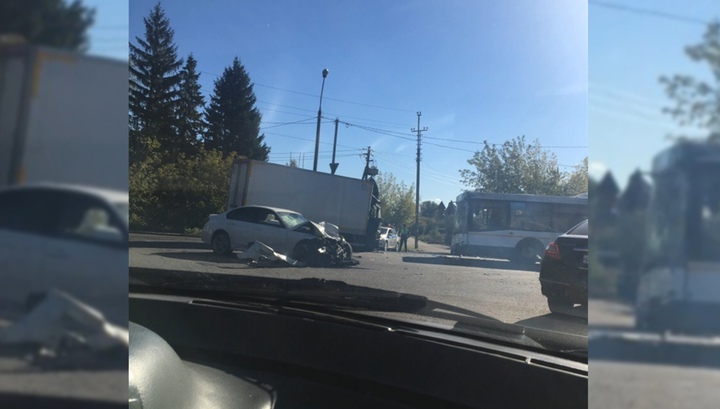 Восемь человек пострадали в аварии с автобусом в Подмосковье