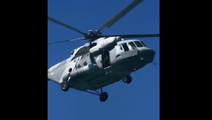 Момент падения вертолета Ми-17 ВМС Мексики в Калифорнийский залив попал на видео