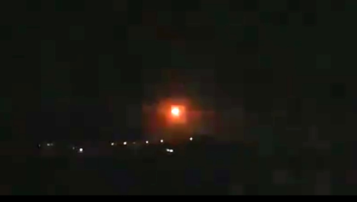Сирийские ПВО перехватили три израильских ракеты в небе над Дамаском
