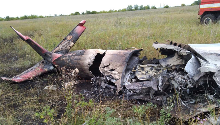 Самолет загорелся в воздухе: погибший пилот Яка выполнял фигуры высшего пилотажа