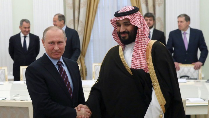 Путин обсудил по телефону с наследным принцем Саудовской Аравии ситуацию на рынке нефти
