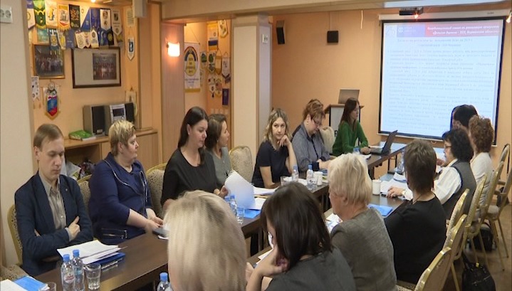 В Мурманске появятся мобильные бригады для поддержки приемных семей