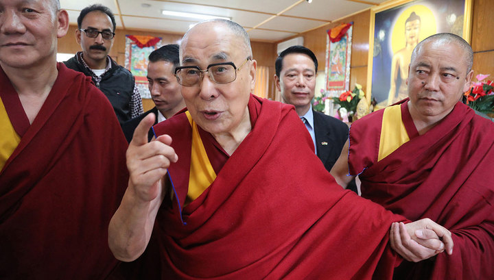 Далай-лама посоветовал мантру от коронавируса