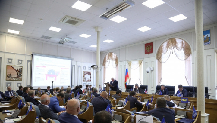Правительство РФ поддержало инициативу костромских депутатов в отношении детей-сирот
