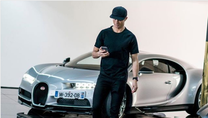 Роналду потратил 9,5 млн евро на Bugatti, за руль которой сядет только в 2021 году