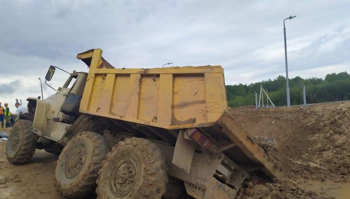 Смертельное ДТП: в Вологодской области грузовик сбил рабочего