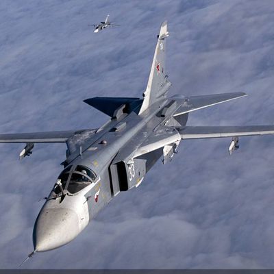 Из Сирии вернулась часть российских бомбардировщиков Из Сирии вернулась часть российских бомбардировщиков