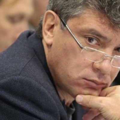 Мемориальную табличку Борису Немцову предложили разместить в подъезде дома Мемориальную табличку Борису Немцову предложили разместить в подъезде дома