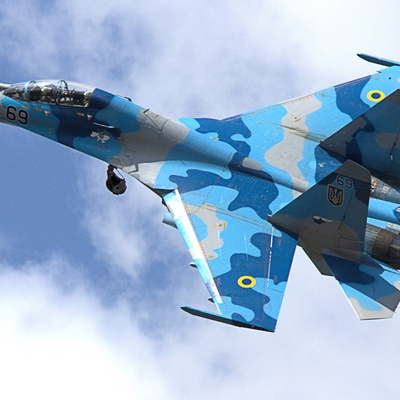 Российский Су-27 перехватил американский самолет-разведчик над Черным морем Российский Су-27 перехватил американский самолет-разведчик над Черным морем