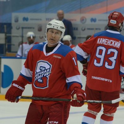 Путин поздравил спортсменов с Днем физкультурника Путин поздравил спортсменов с Днем физкультурника