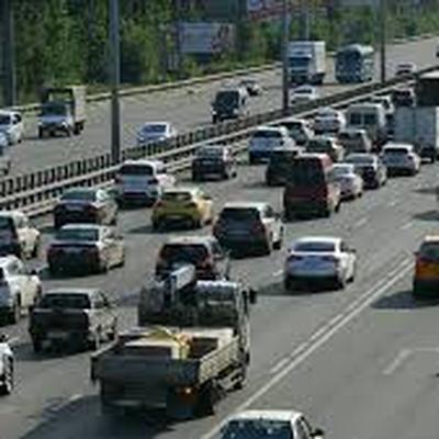 Парконы начали фиксировать проезд автомобилей по обочине на МКАД Парконы начали фиксировать проезд автомобилей по обочине на МКАД