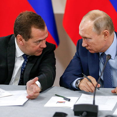 Путин и Медведев обсудили бюджет и финансирование нацпроектов Путин и Медведев обсудили бюджет и финансирование нацпроектов