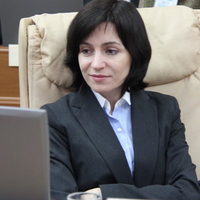 Санду предложила российских миротворцев в Приднестровье заменить наблюдателями ОБСЕ Санду предложила российских миротворцев в Приднестровье заменить наблюдателями ОБСЕ
