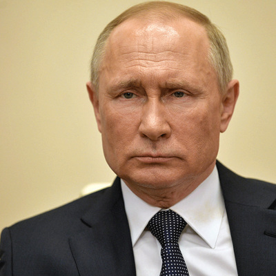 Путин обсудил с Совбезом борьбу с киберпреступлениями Путин обсудил с Совбезом борьбу с киберпреступлениями