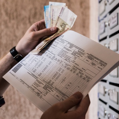 В России могут повысить тарифы за свет и тепло В России могут повысить тарифы за свет и тепло