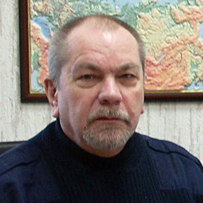 Роман Леонов
