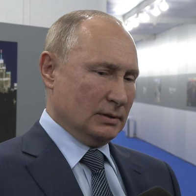 Путин: доллар подрывает свои позиции в качестве мировой резервной валюты Путин: доллар подрывает свои позиции в качестве мировой резервной валюты