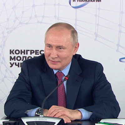 Путин: объем мегагрантов на научные исследования должен быть увеличен