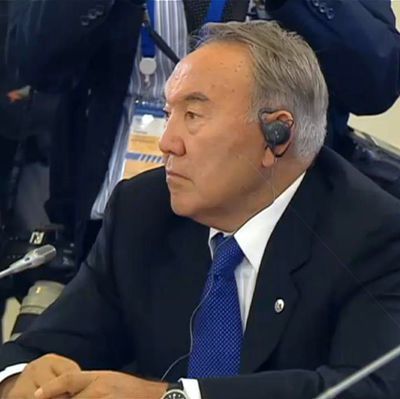 Назарбаев получил право пожизненно возглавлять совбез страны Назарбаев получил право пожизненно возглавлять совбез страны
