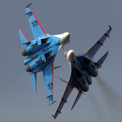Российская авиация уничтожила в Сирии колонну боевиков ИГИЛ Российская авиация уничтожила в Сирии колонну боевиков ИГИЛ