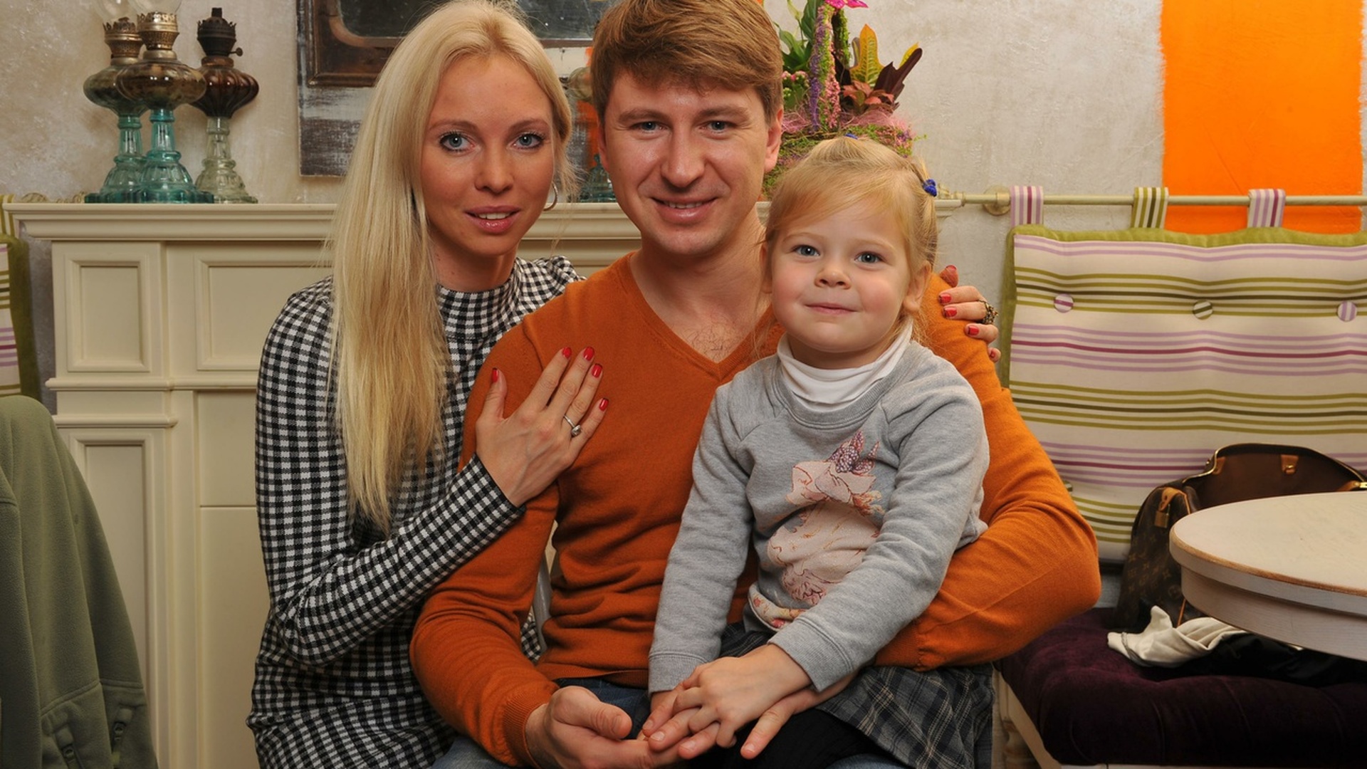 Алексей Ягудин с семьей 2020