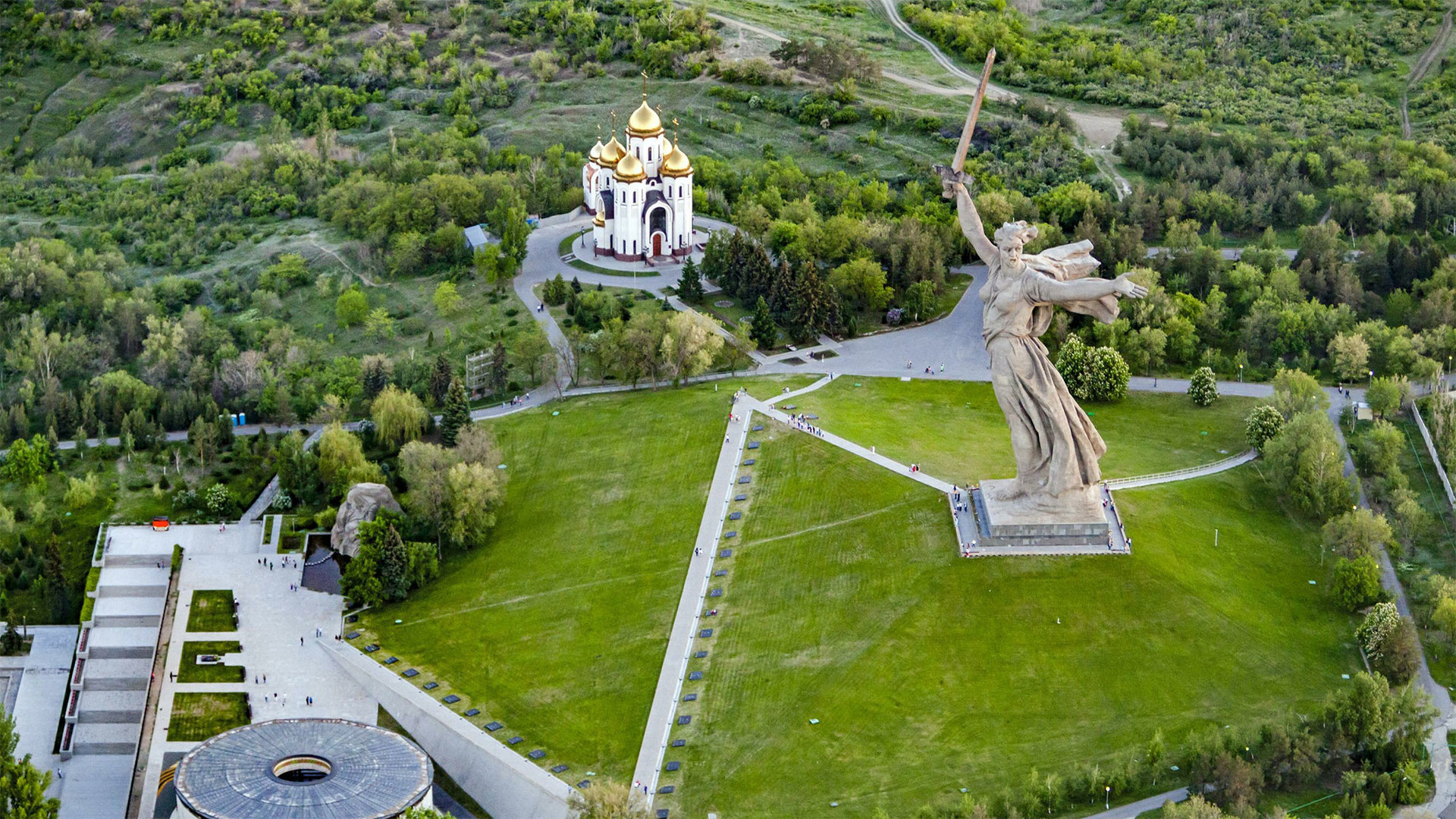 Картинки мемориального комплекса героям сталинградской битвы