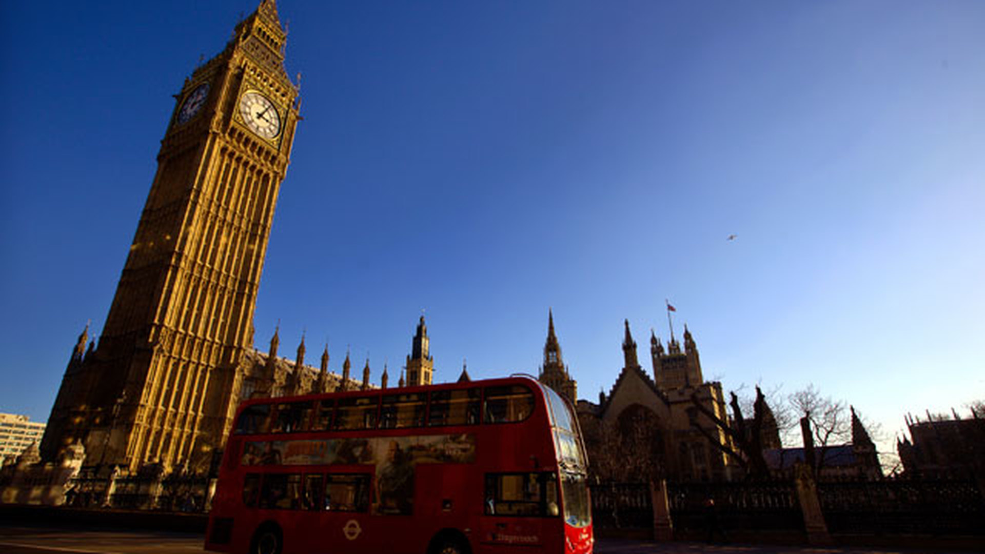 Sightseeing. London Sightseeing. Go Sightseeing. 1998 Год Великобритания Лондон. Going Sightseeing in London.