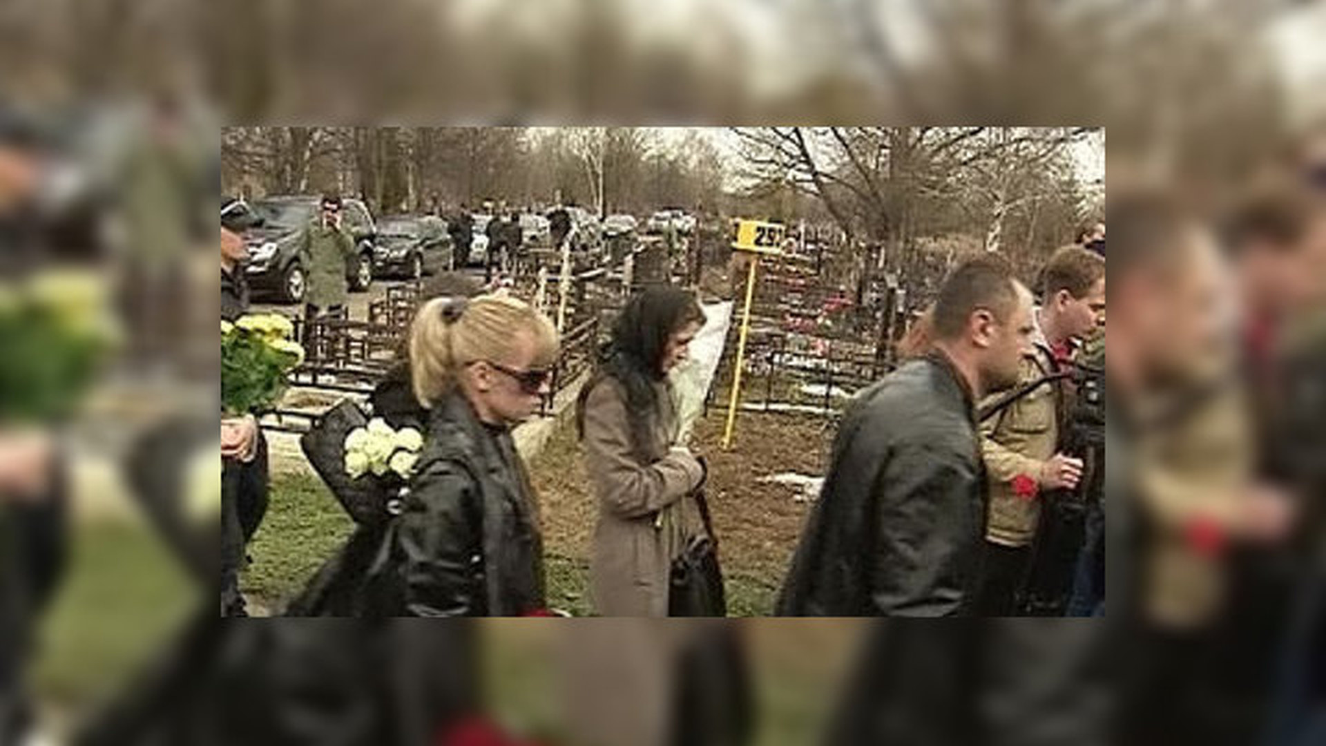 Убийство похороны на кладбище