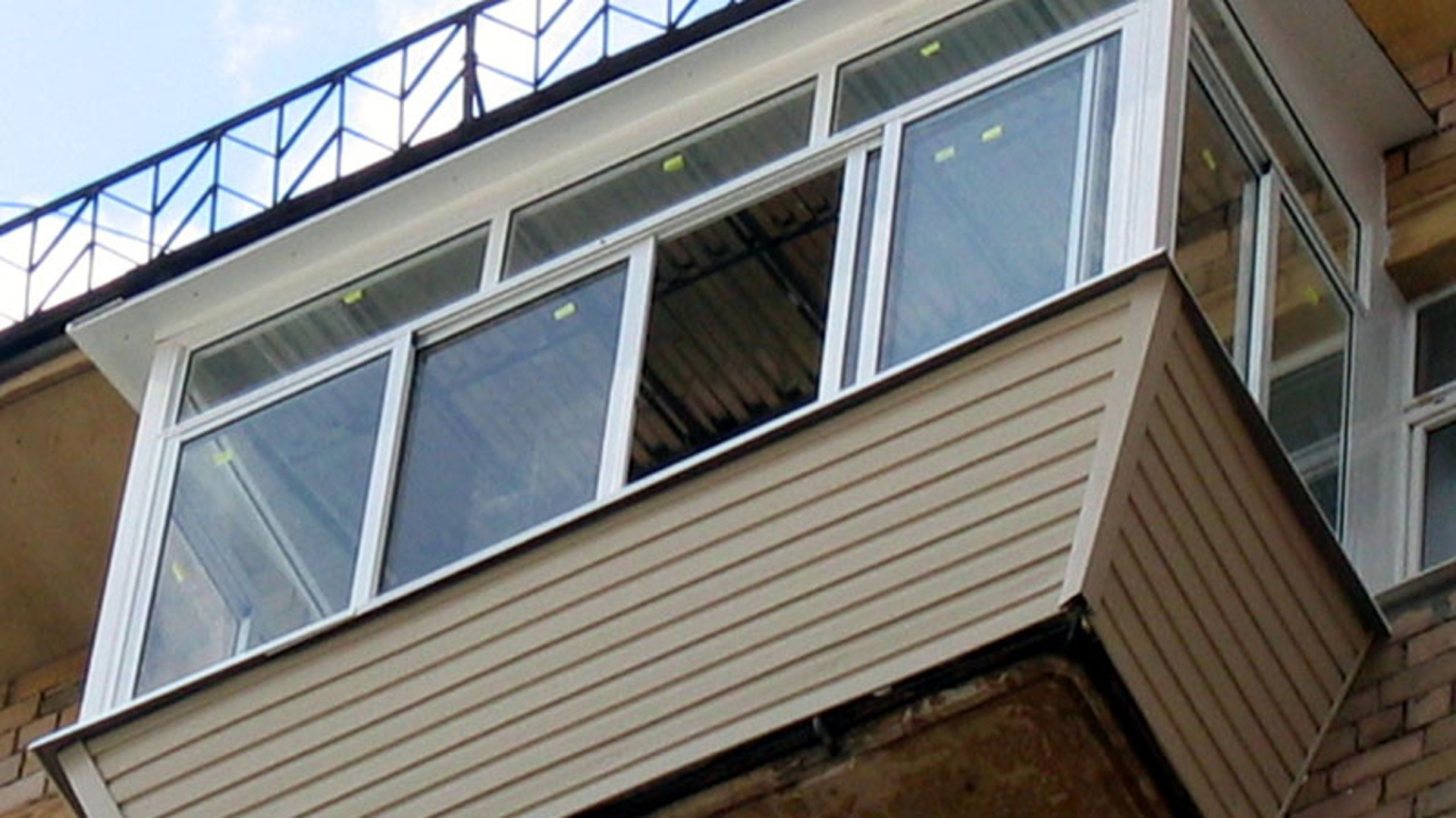 Козырек на балкон ПВХ