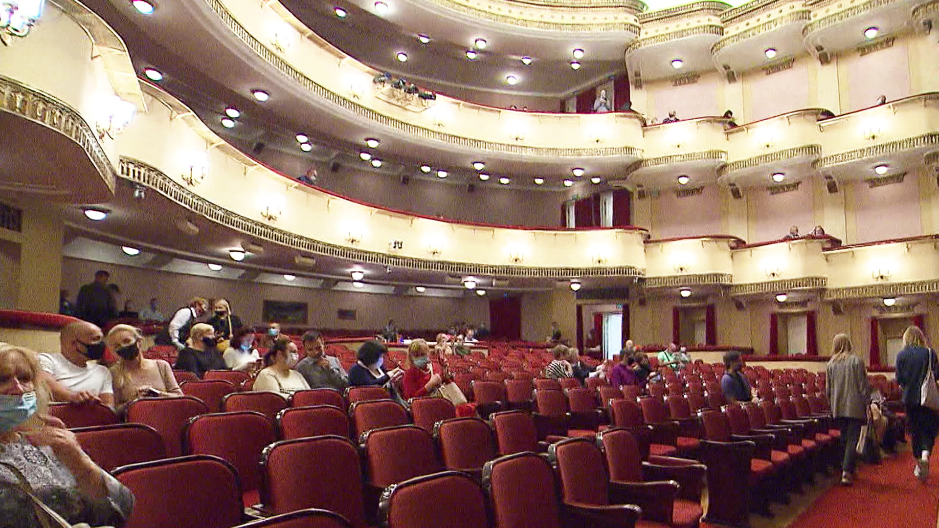 театр вахтангова сцена зала