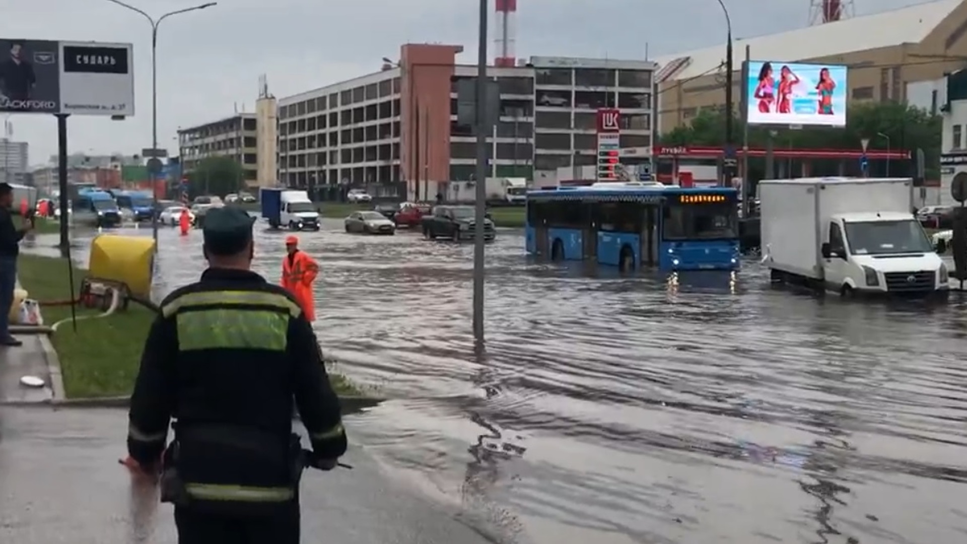 москва тонет