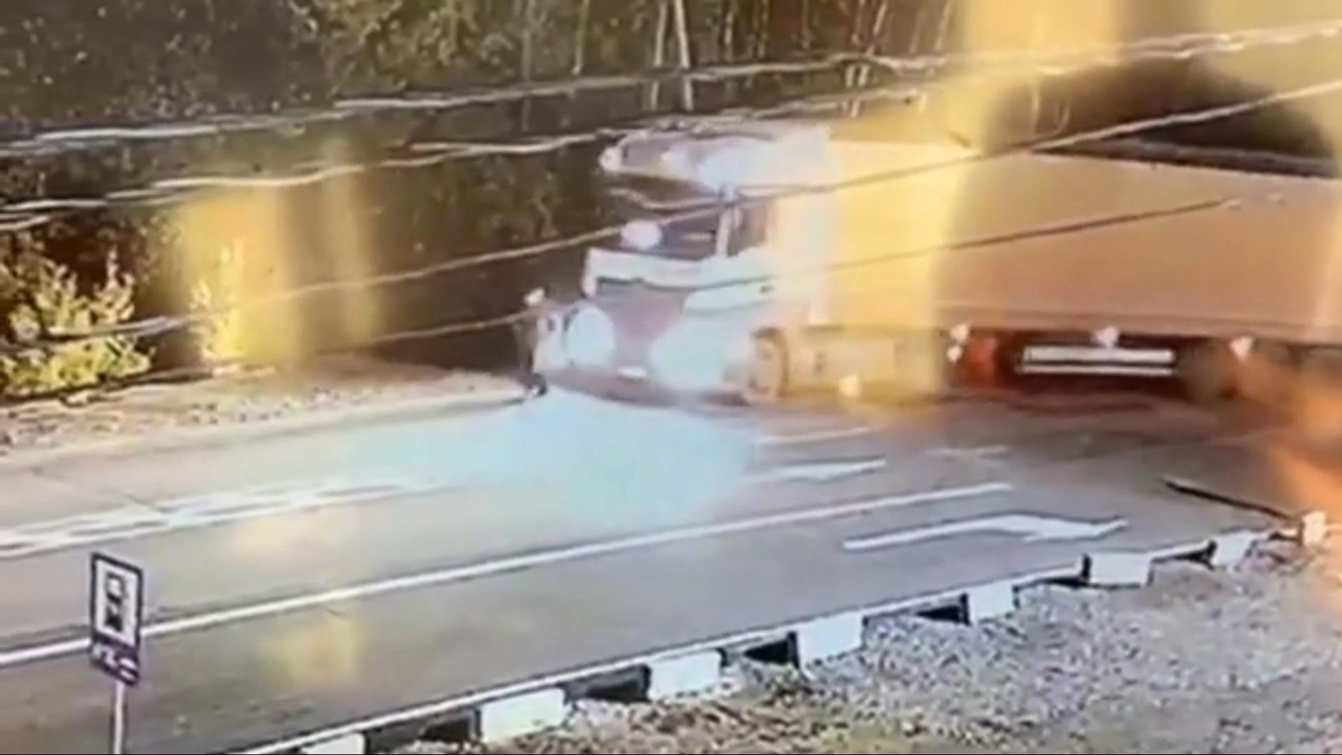 Видеорегистратор запечатлел момент смертельного дтп на трассе м 5