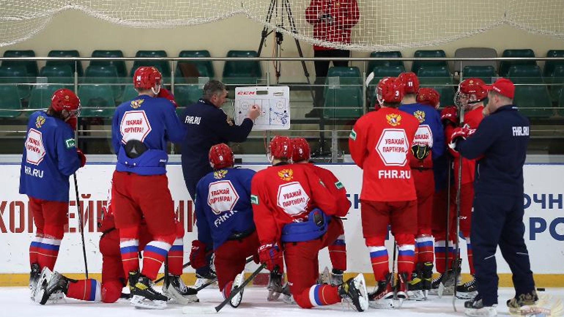 Молодёжная сборная России по хоккею 2022 состав