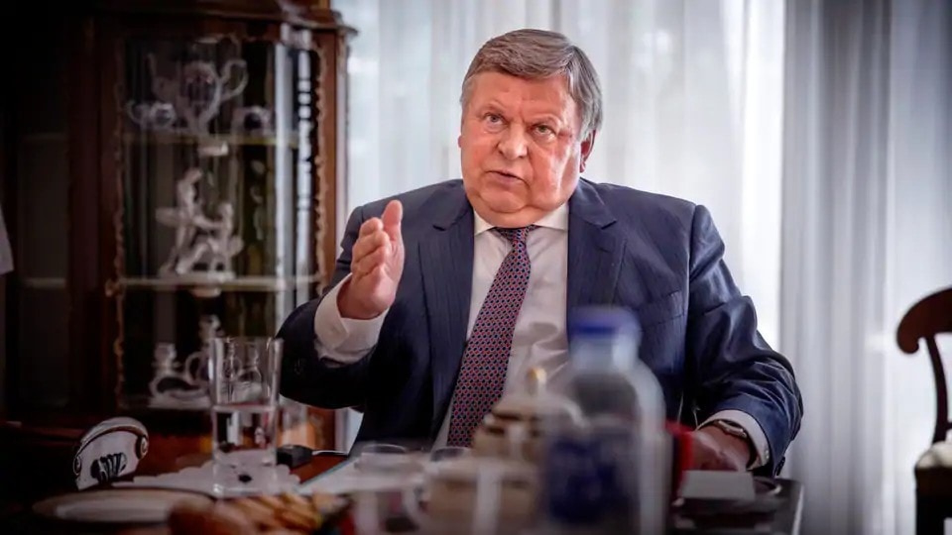 посол из швеции