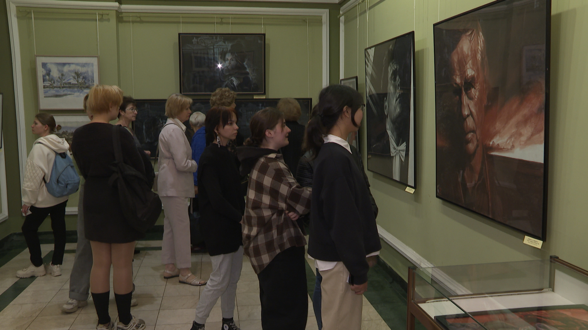 Коридор в детском саду. Школа галерея. Детская художественная школа краснокаменск. Школа галерея. Галерея школ.