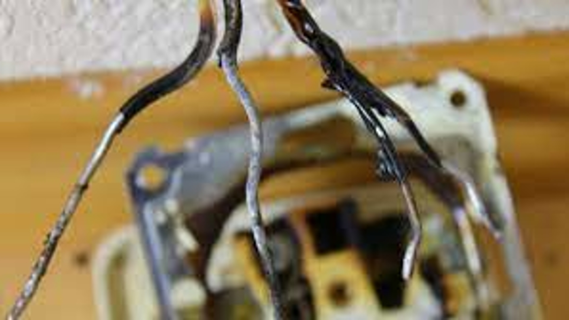 Если произошло короткое замыкание в розетке что делать