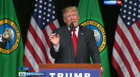 Клинтон и Трамп разыграли женскую карту