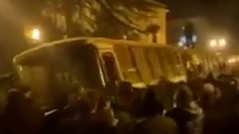 Видео из Сети. В Абхазии митинг закончился беспорядками