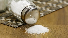 Россияне едят почти в три раза больше соли, чем можно