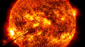 Астрономы впервые наблюдали выброс вещества из короны другой звезды