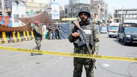 В ходе атаки на участок полиции в Карачи убиты двое боевиков