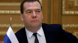 Премьер-министр РФ Дмитрий Медведев поздравил россиян с Рождеством