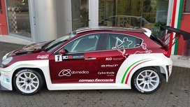 Хэтч Alfa Romeo Giulietta отправился на гоночный трек
