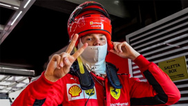 Роберт Шварцман занял второе место по итогам сезона в чемпионате "Формулы 2"